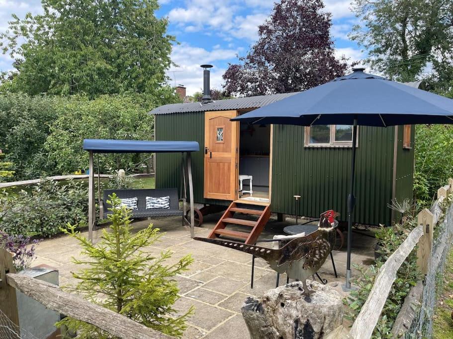 Forest View Shepherd Hut Ewhurst Екстер'єр фото